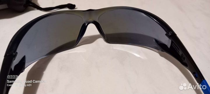 Солнцезащитные очки