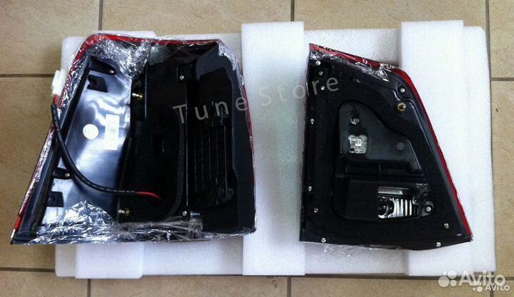 Стопы (Фонари) LED Toyota Land Cruiser 200, 07-15г