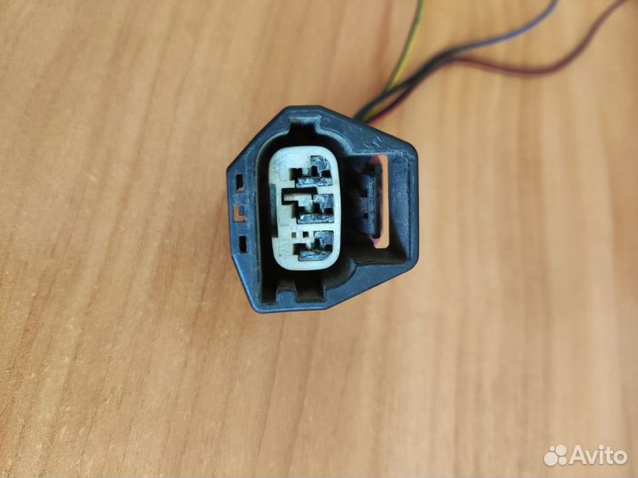 Фишка 3-х контактная Ford