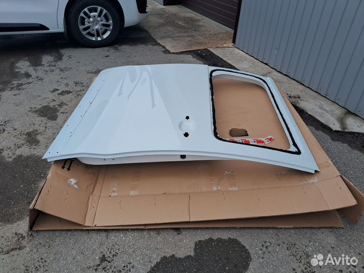 Задняя правая сдвижная дверь treveller/spacetourer