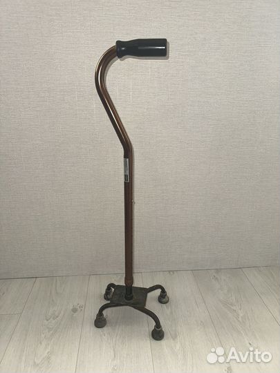 Трость четырехопорная