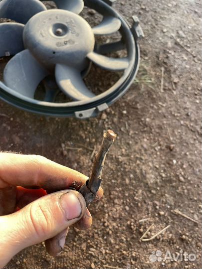 Вентилятор кондиционера VW Passat B5 2.3 AGZ