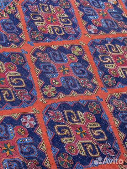 Старинный сумах, антиквариат