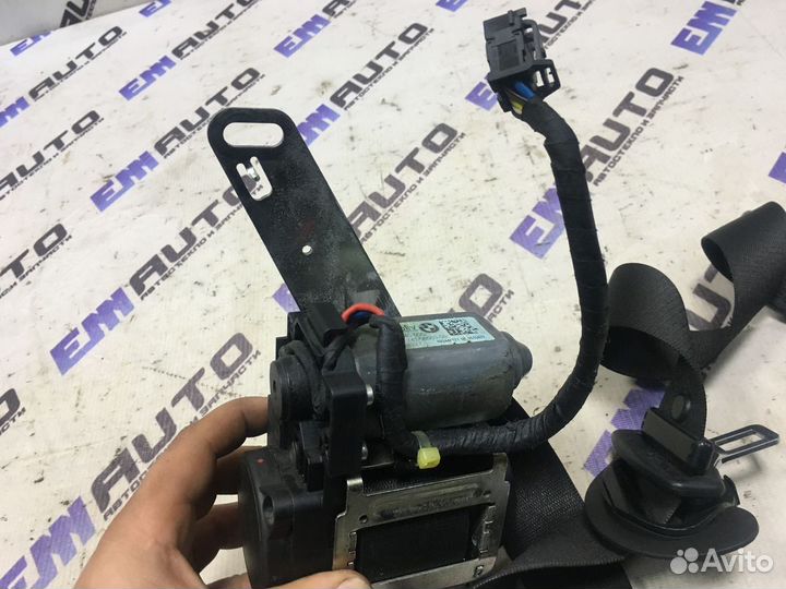 Ремень безопасности передний правый бмв 730D F01