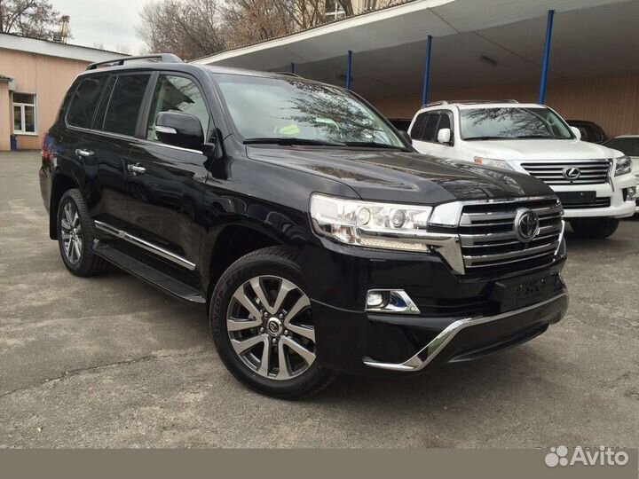 Молдинг переднего бампера Land Cruiser Executive