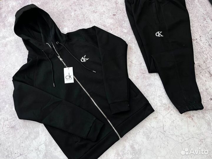 Спортивные костюмы Calvin Klein