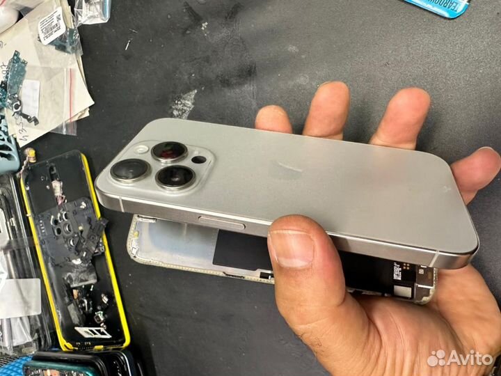 Ремонт телефонов,замена стекла,замена дисплея