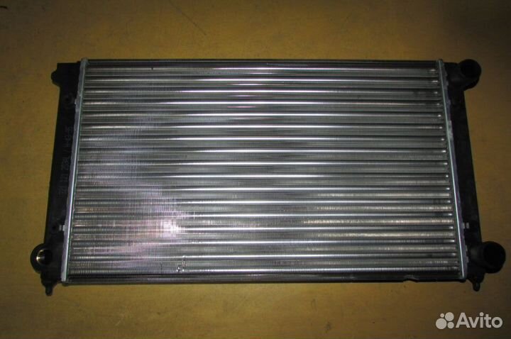 Радиатор охлажд. Volkswagen Golf 1 2 1.6 1.8 1.6D