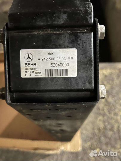 Радиатор охлаждения Мерседес актрос