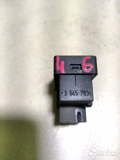 Кнопка Volvo 850 седан B5252FS 1993