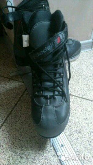 Коньки женские