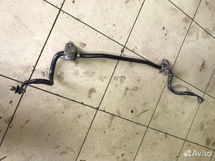 Стабилизатор передний Volvo V70 2010