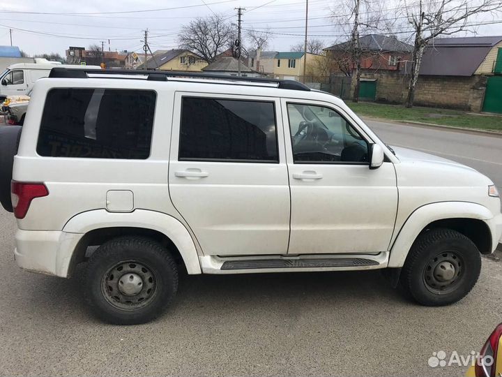 Рейлинги УАЗ Патриот (черные)