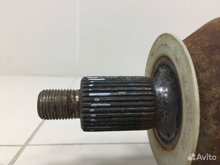 Привод левый передний Volkswagen Polo