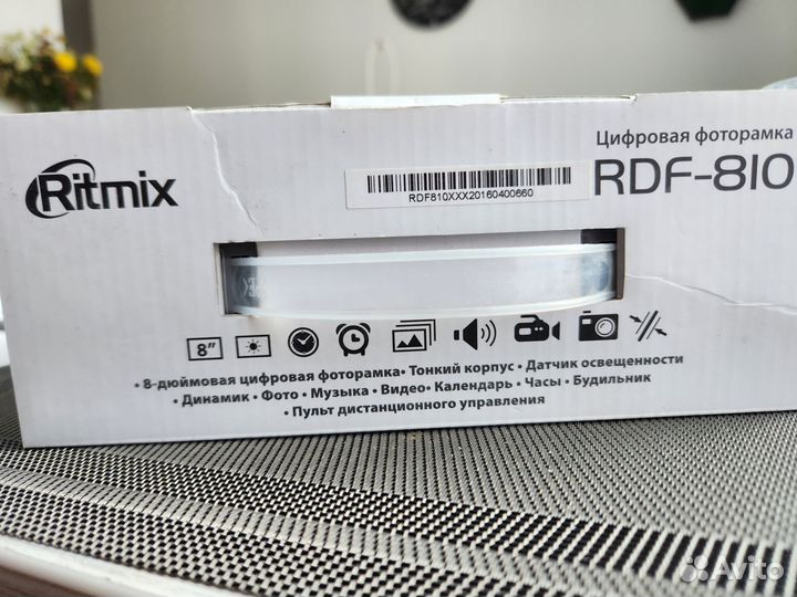 Цифровая фоторамка Ritmix RDF-810