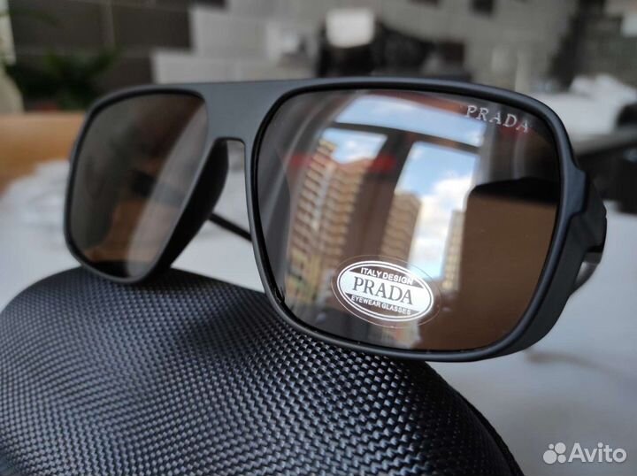 Солнцезащитные очки мужские Prada