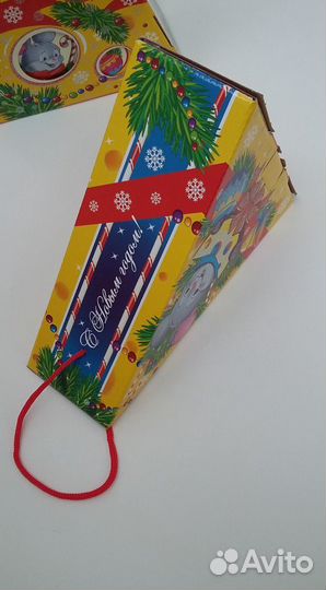 Подарочная коробка