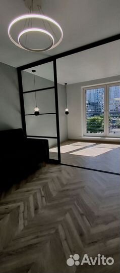 Раздвижная перегородка с матовым стеклом