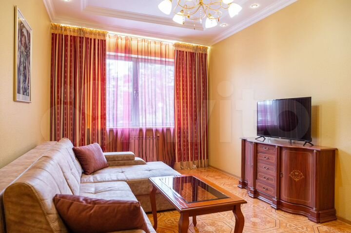 2-к. квартира, 68 м², 2/24 эт.