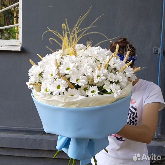 Букеты из живых цветов