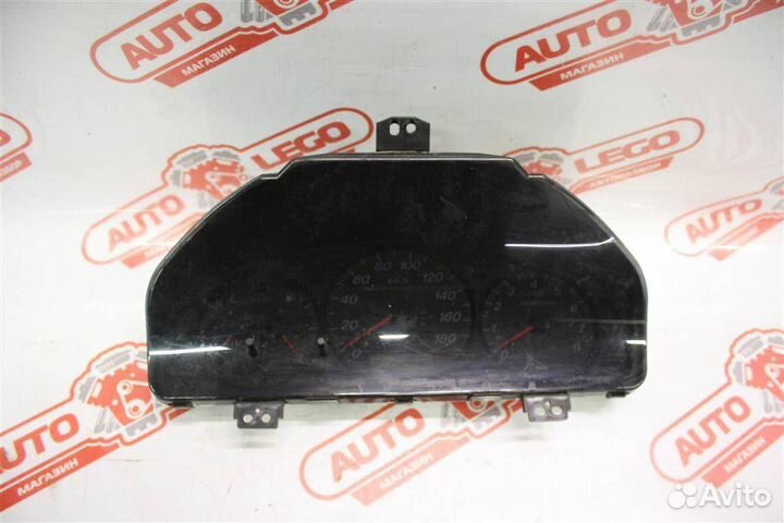 Панель приборов (щиток) Mazda MPV LW 2002