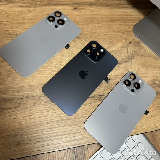 Задняя крышка iPhone 15 Pro Max