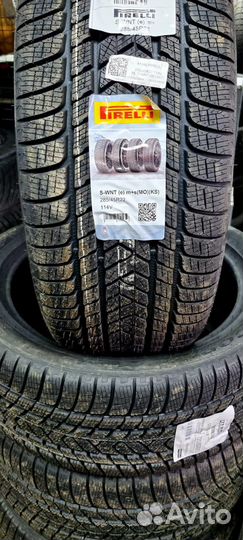 Pirelli Scorpion Winter 325/40 R22 и 285/45 R22 114V