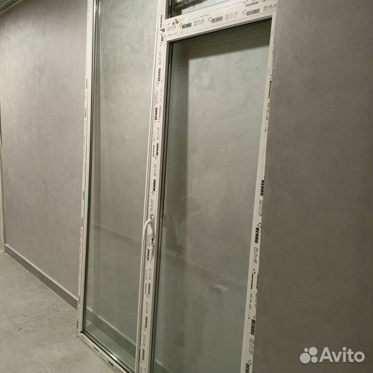 Балконная пластиковая дверь