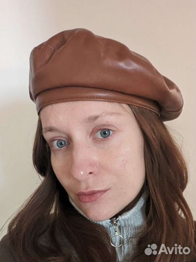 Берет кожаный женский Reserved