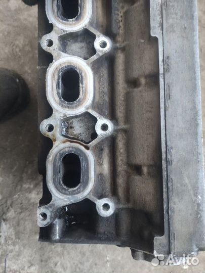 Головка блока цилиндров Peugeot 406 1,8