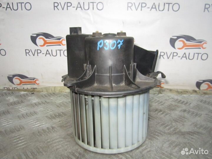 Моторчик отопителя Peugeot 307 2001-2008