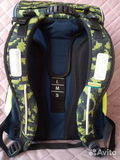 Продам ранец школьный ортопедический Memori