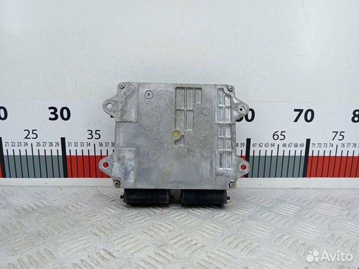 Блок управления двигателем Mitsubishi Colt