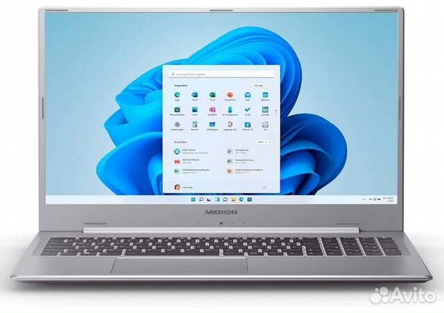 Ноутбук Medion 17.3 i5 8GB SSD 512 Win 10