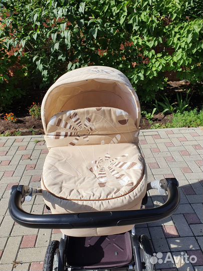 Коляска-люлька Peg-perego Young auto