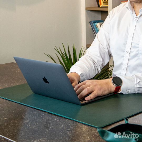 Кожаный бювар на письменный стол, зелёный, 45х70