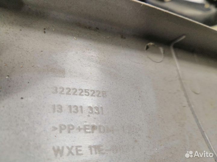 Обшивка двери багажника 322225228 Opel Zafira B