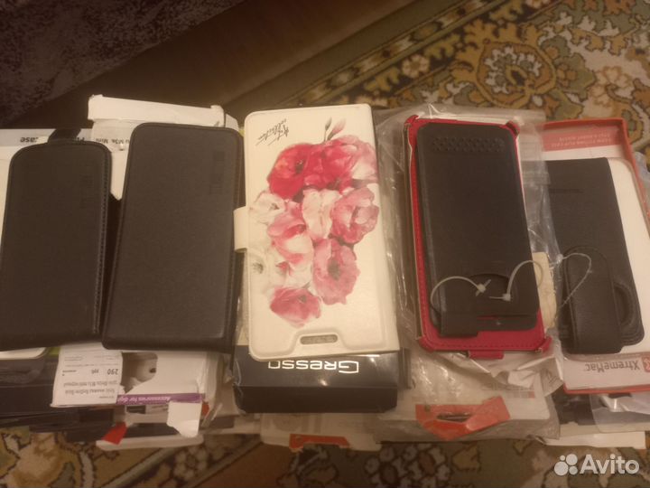 Чехлы для телефонов