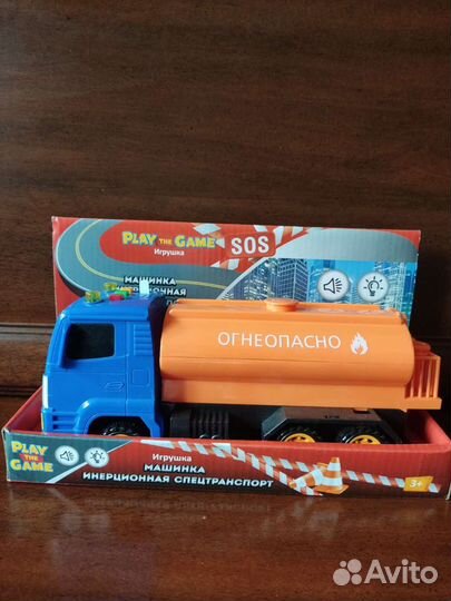 Машина спецтранспорт