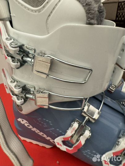 Горнолыжные ботинки детские 22 Nordica