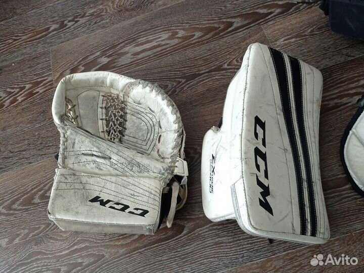 Нагрудник хоккейный вратарский jr