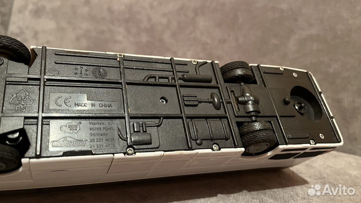 Машинка автобус мерседес