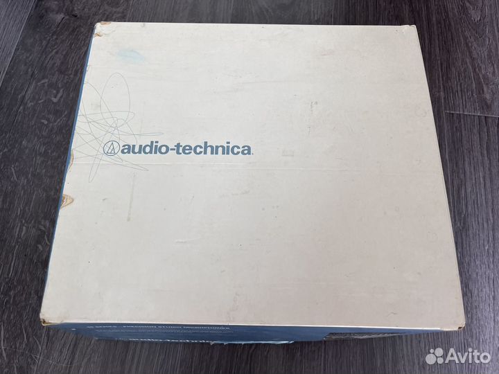 Студийный микрофон audio technica AT4050