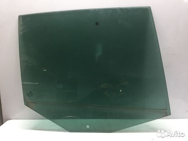 Гольф 5 стекло заднее правое 1K6845026D