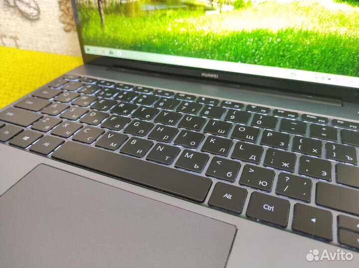 Современный Huawei 13 Ryzen 7 3700 + 16Gb + 2K IPS