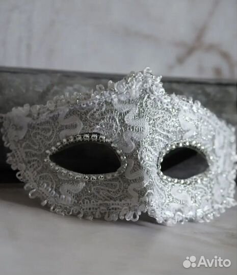 Маска карнавальная