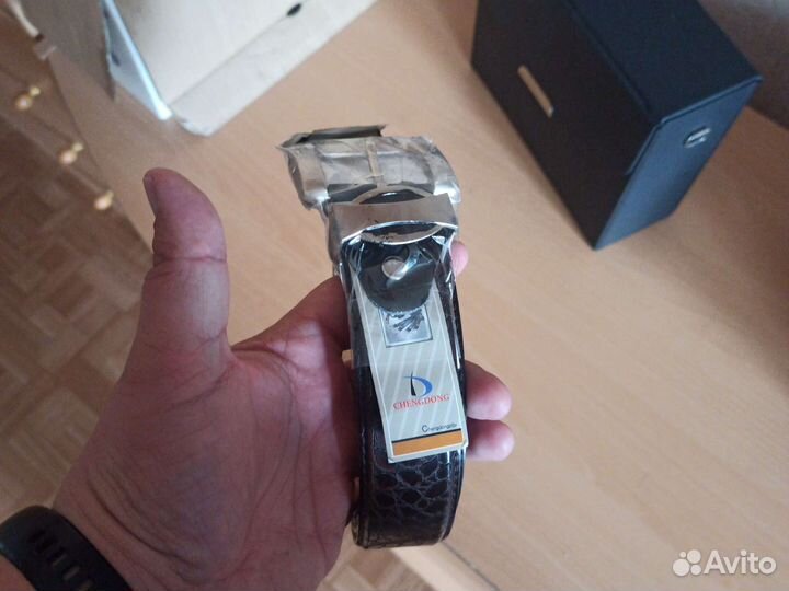 Мужской кожаный ремень