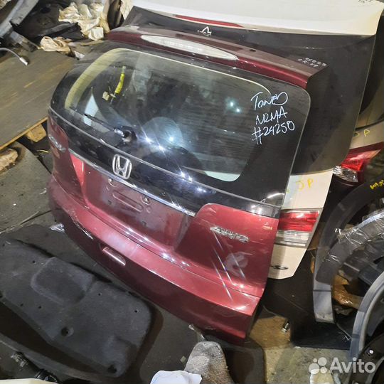 Крышка Багажника на Honda CRV4 RM Оригинал