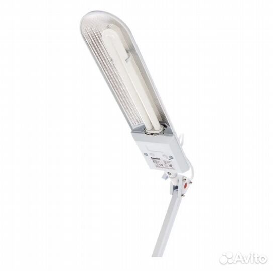 Белая лампа на компьютер