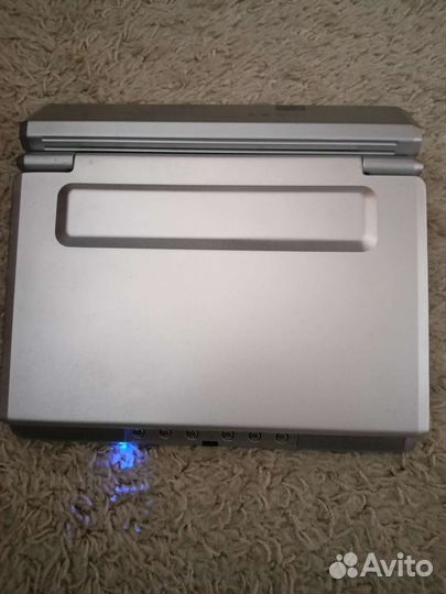 Портативный видеопроигрыватель